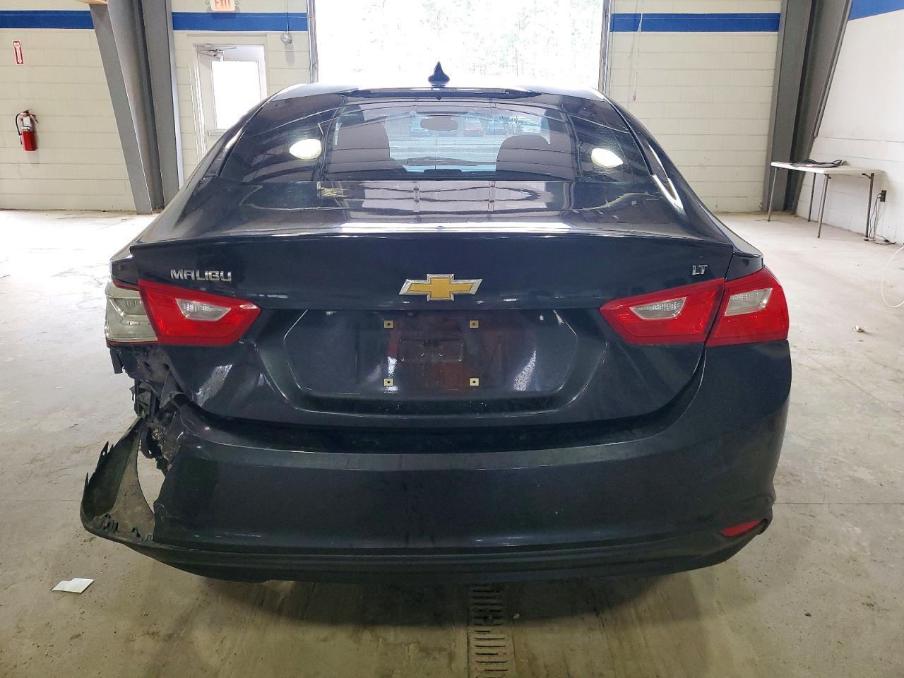 2016 CHEVROLET MALIBU LT photo 11