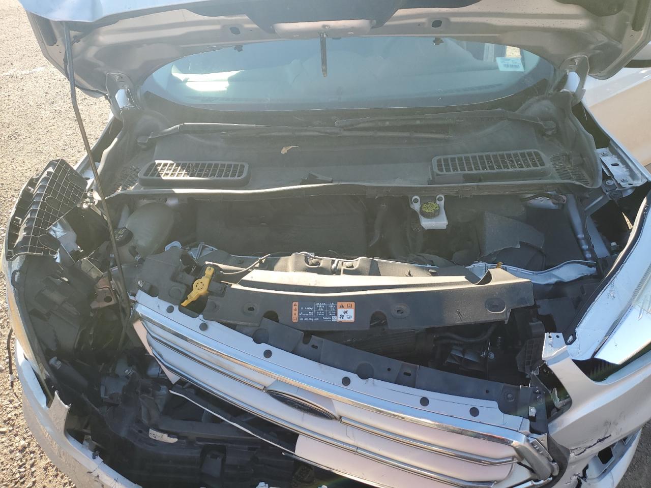 2017 FORD ESCAPE SE photo 12
