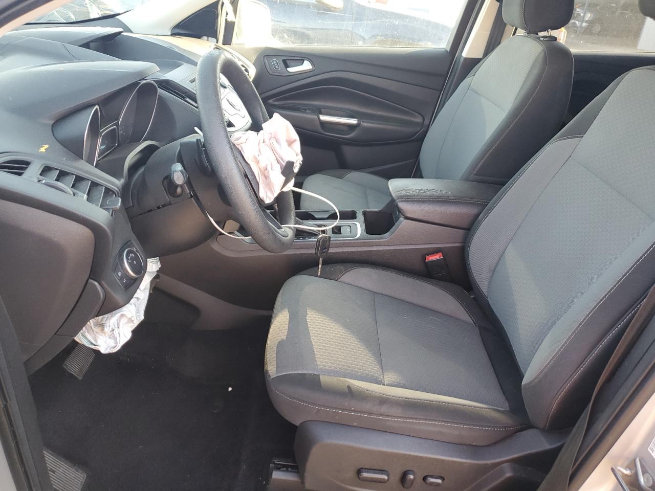 2017 FORD ESCAPE SE photo 7