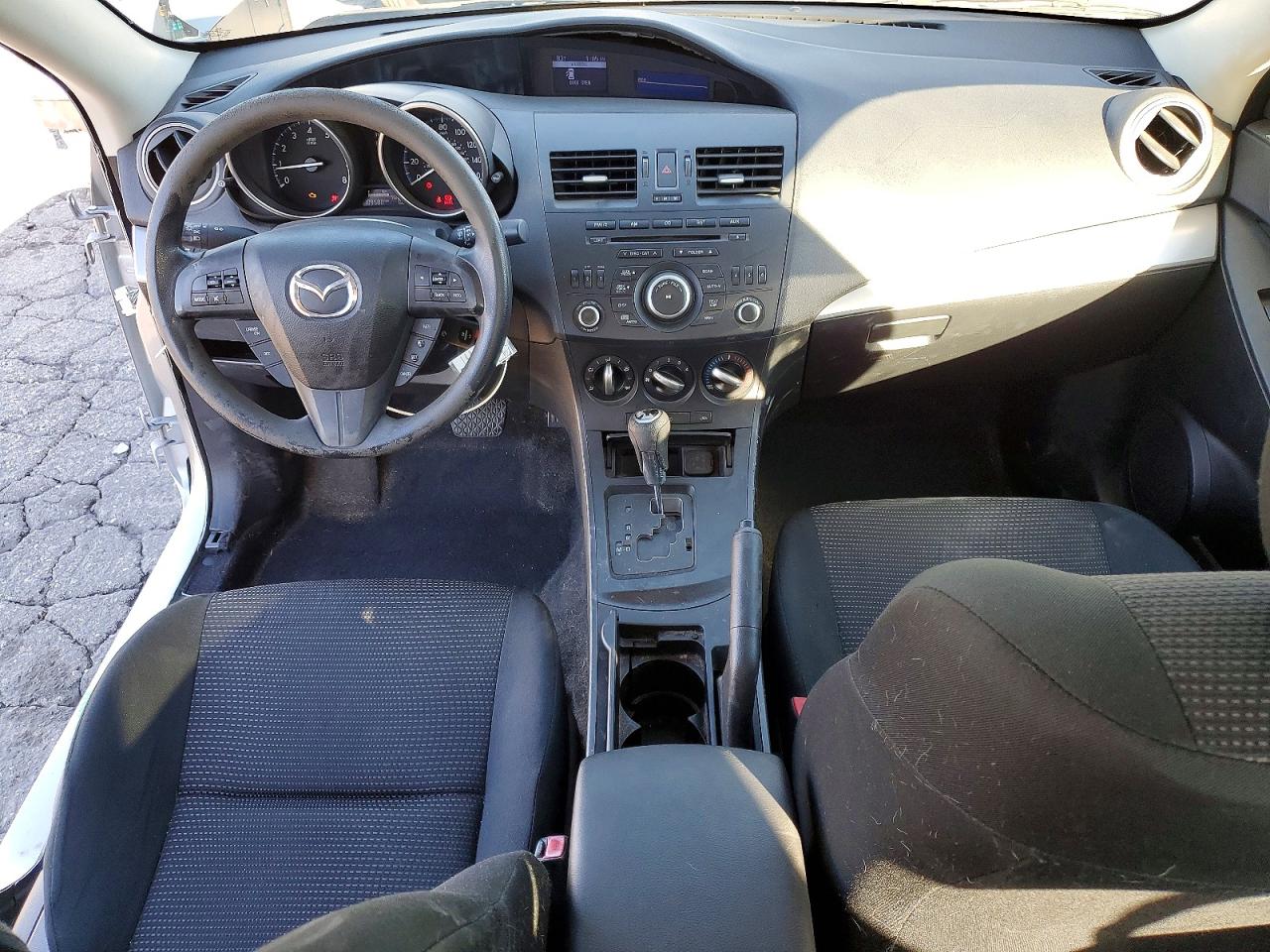 2013 MAZDA 3 I photo 8