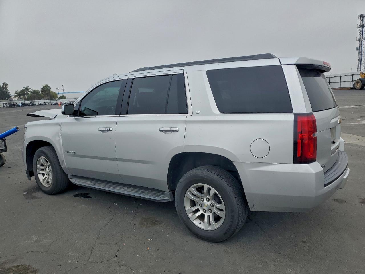 2016 CHEVROLET TAHOE C1500 LT photo 2