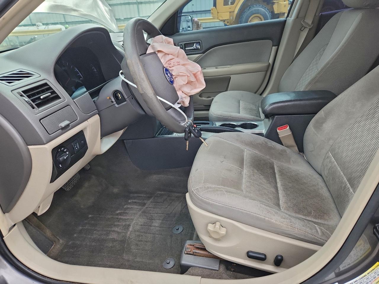 2012 FORD FUSION SE photo 7