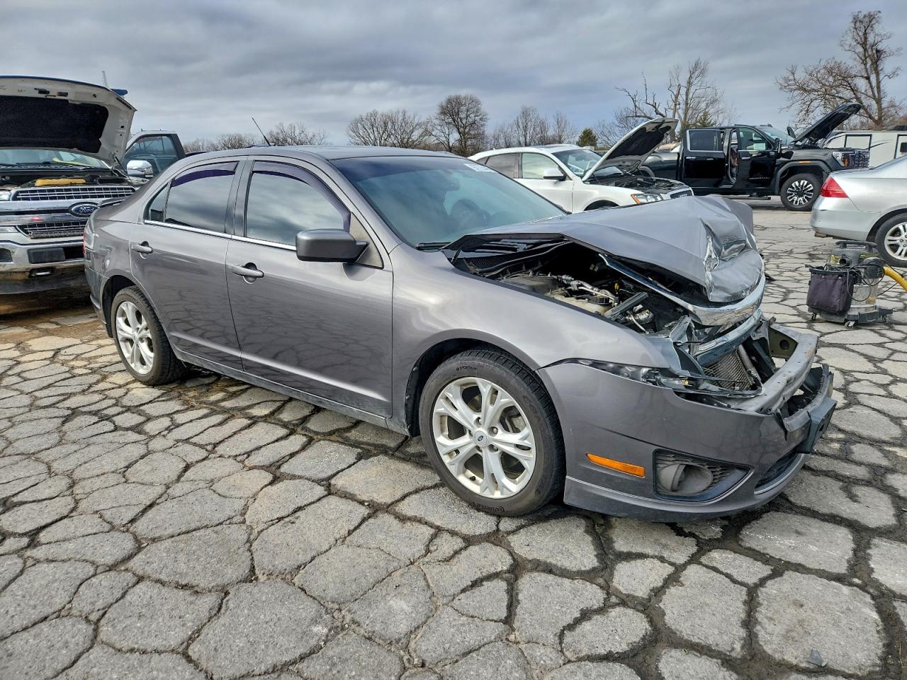 2012 FORD FUSION SE photo 4