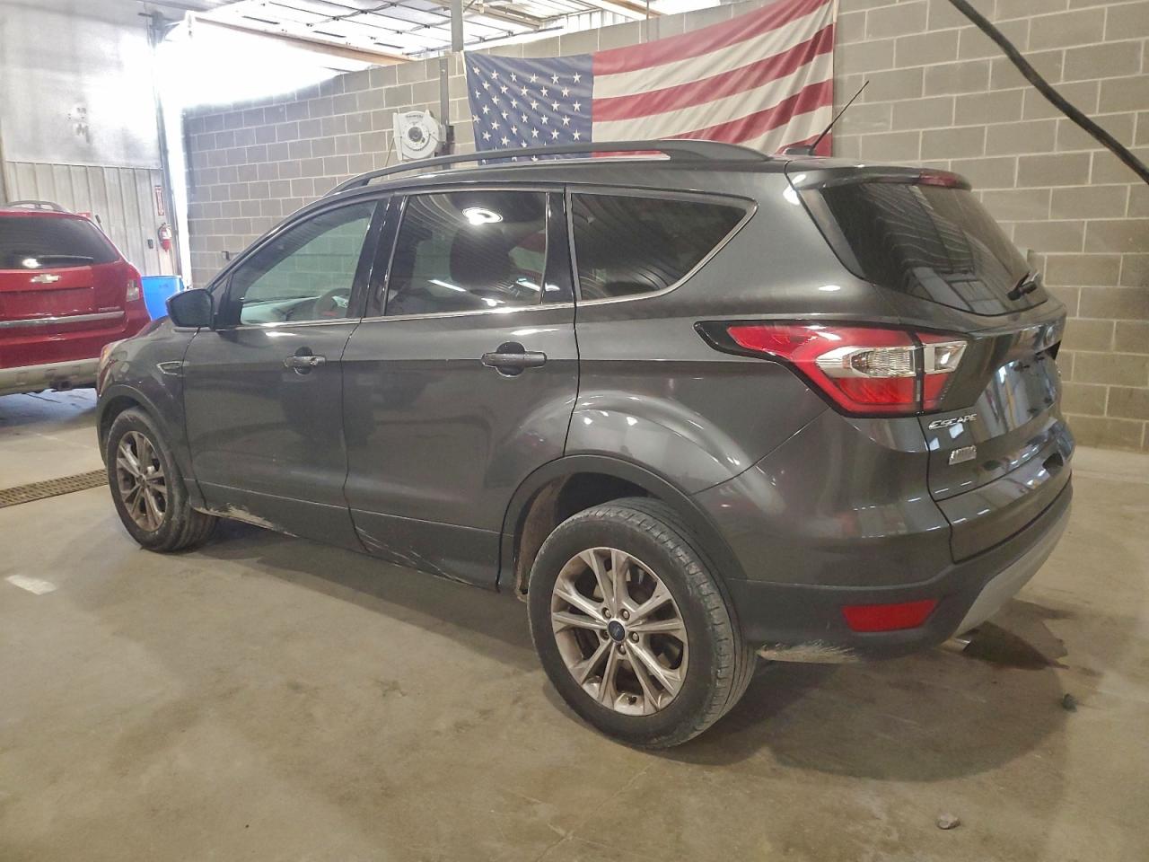2017 FORD ESCAPE SE photo 2