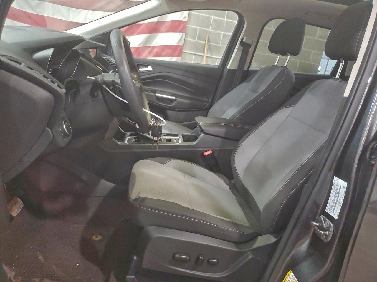 2017 FORD ESCAPE SE photo 7