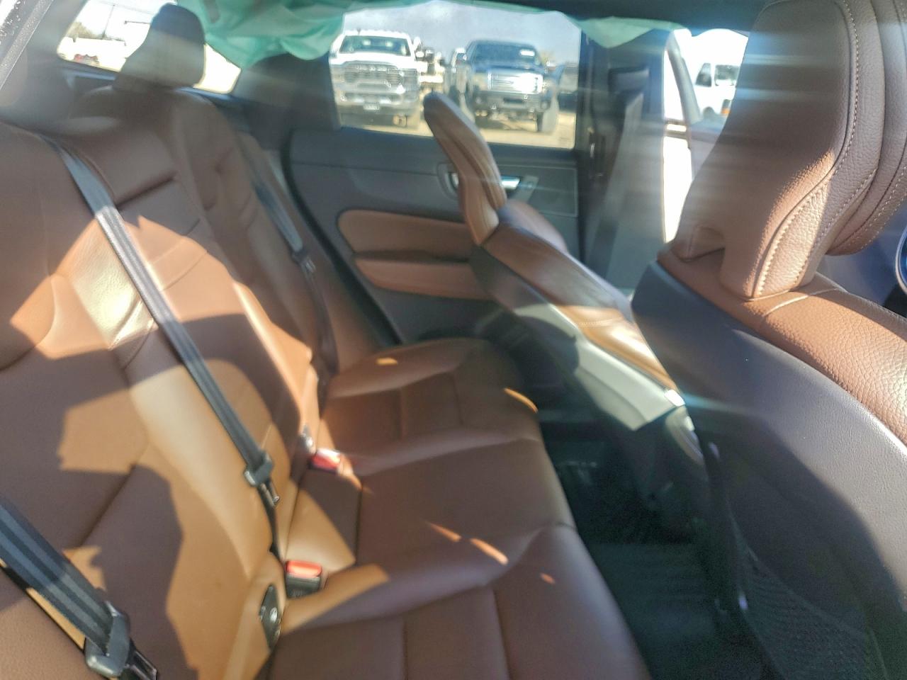 2021 VOLVO XC60 T5 MOMENTUM photo 10