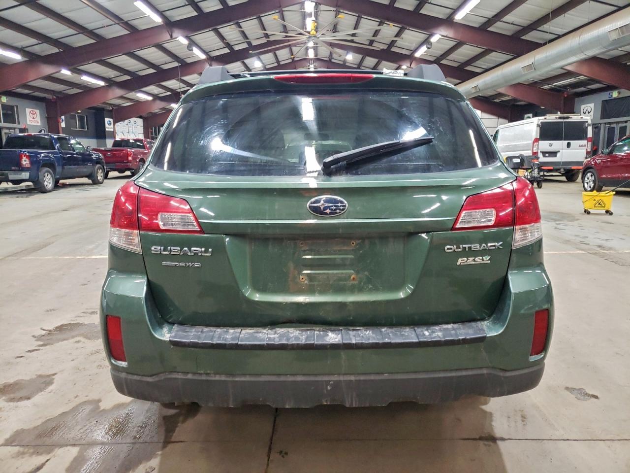 2011 SUBARU OUTBACK 2.5I PREMIUM photo 6