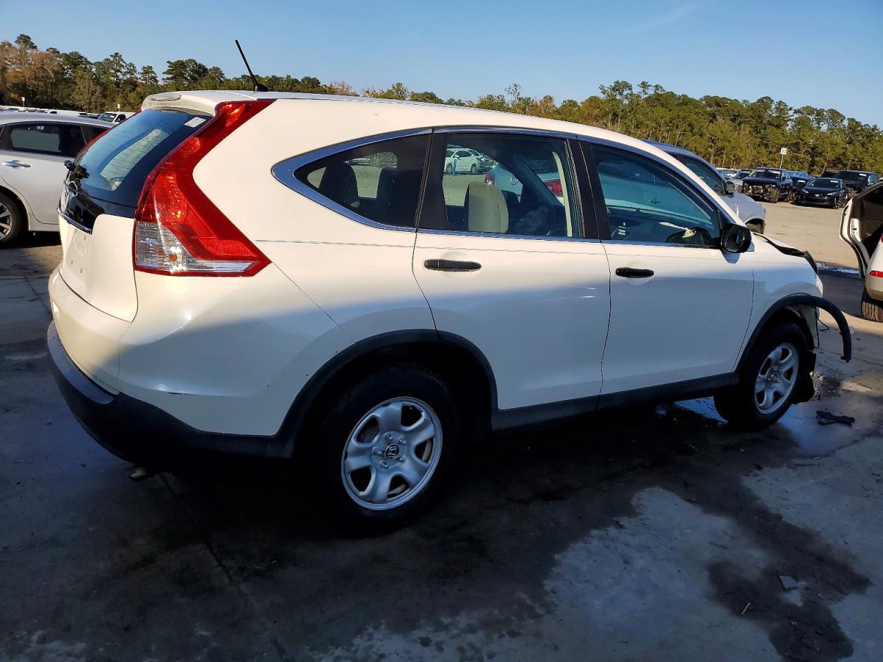 2013 HONDA CR-V LX photo 5
