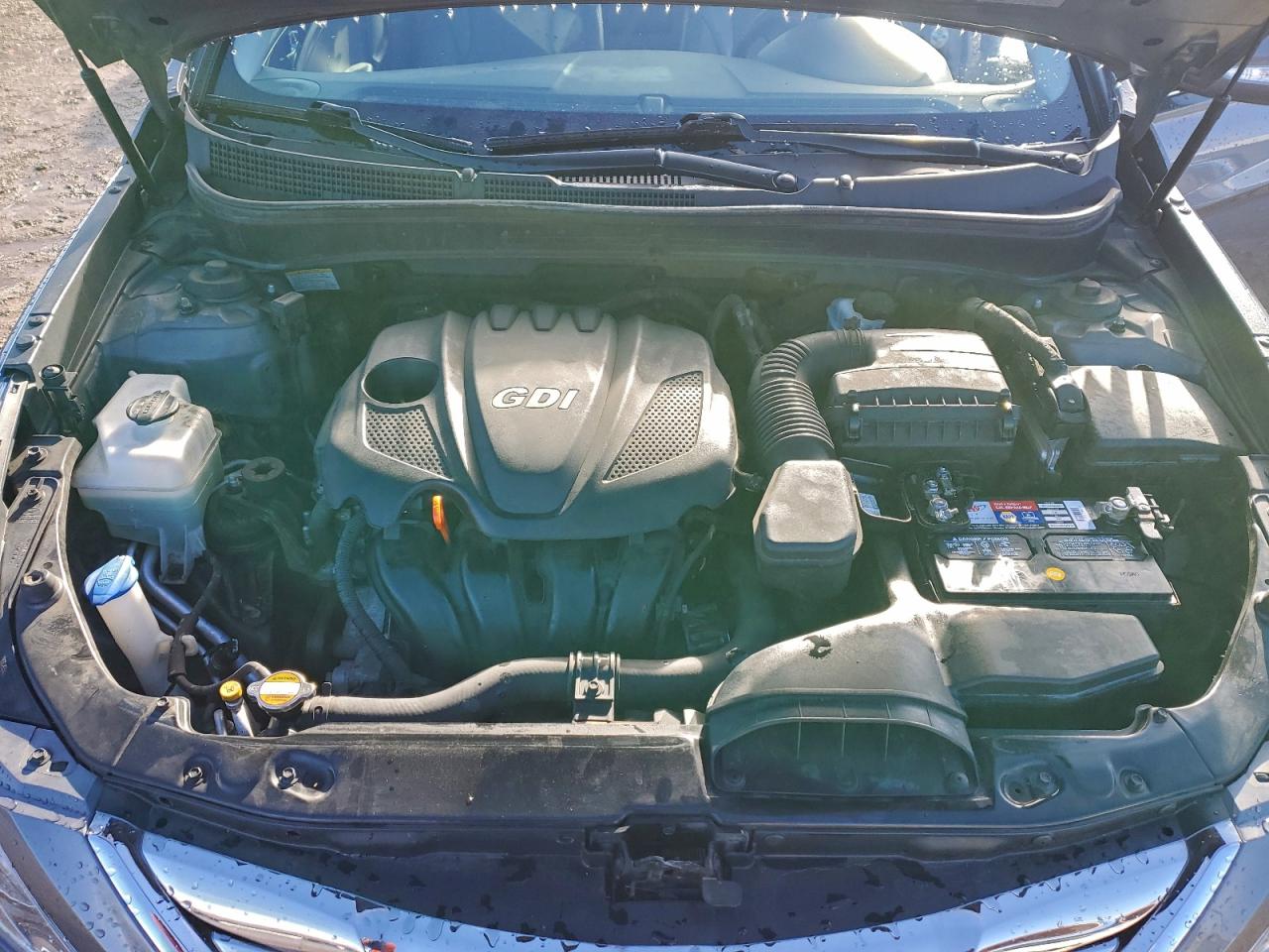 2011 HYUNDAI SONATA SE photo 11
