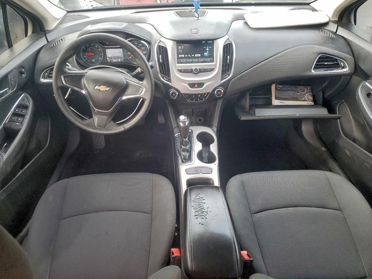 2016 CHEVROLET CRUZE LS photo 8