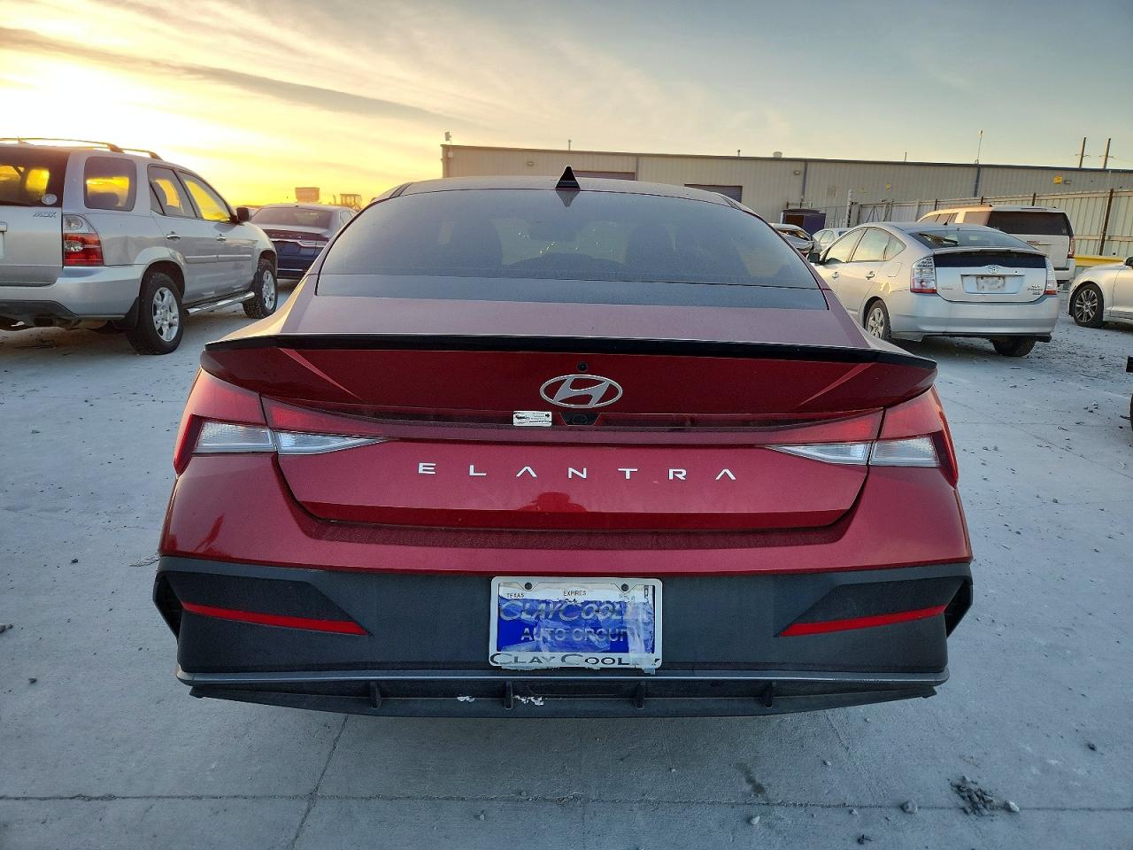 2025 HYUNDAI ELANTRA SEL SPORT photo 6