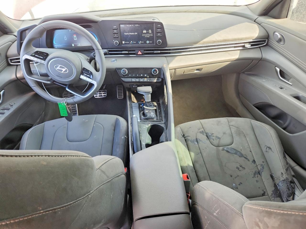 2025 HYUNDAI ELANTRA SEL SPORT photo 8
