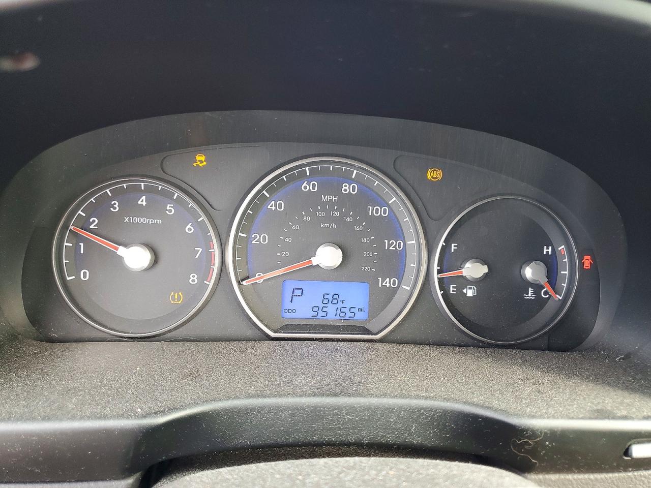 2010 HYUNDAI SANTA FE SE photo 9
