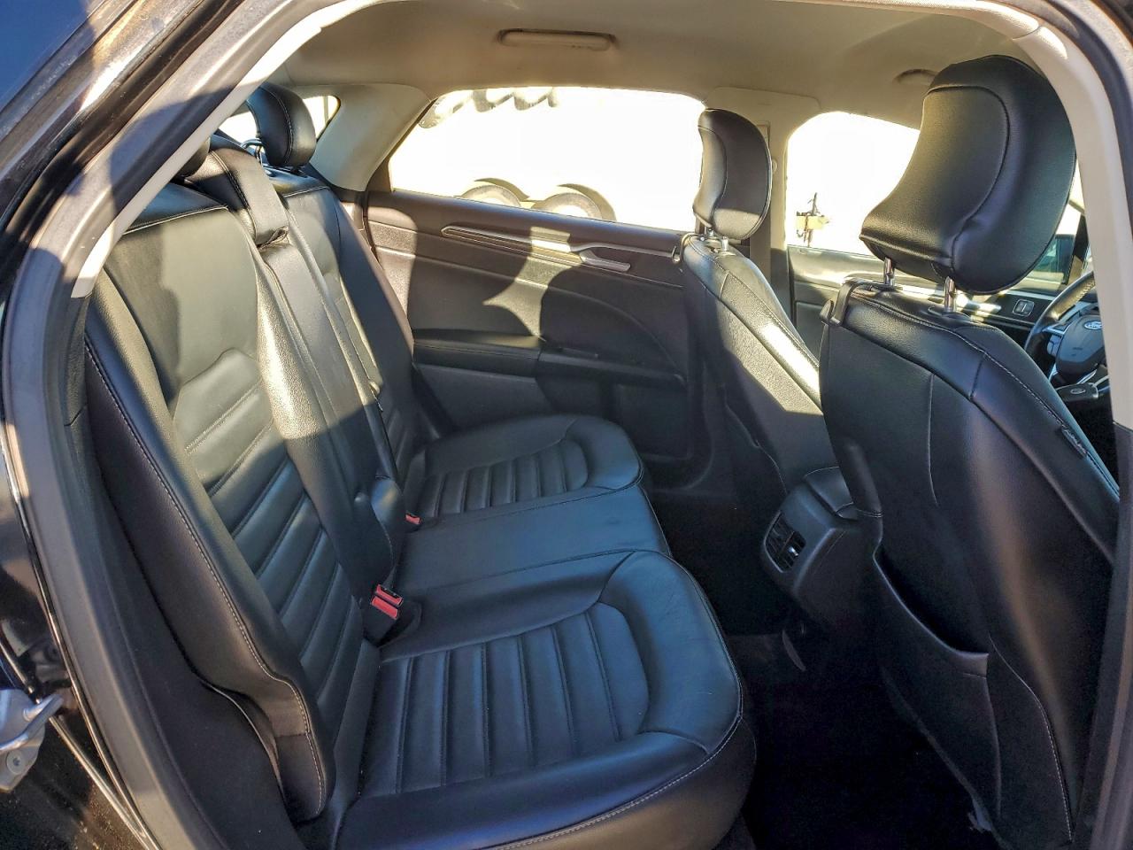 2017 FORD FUSION SE photo 10