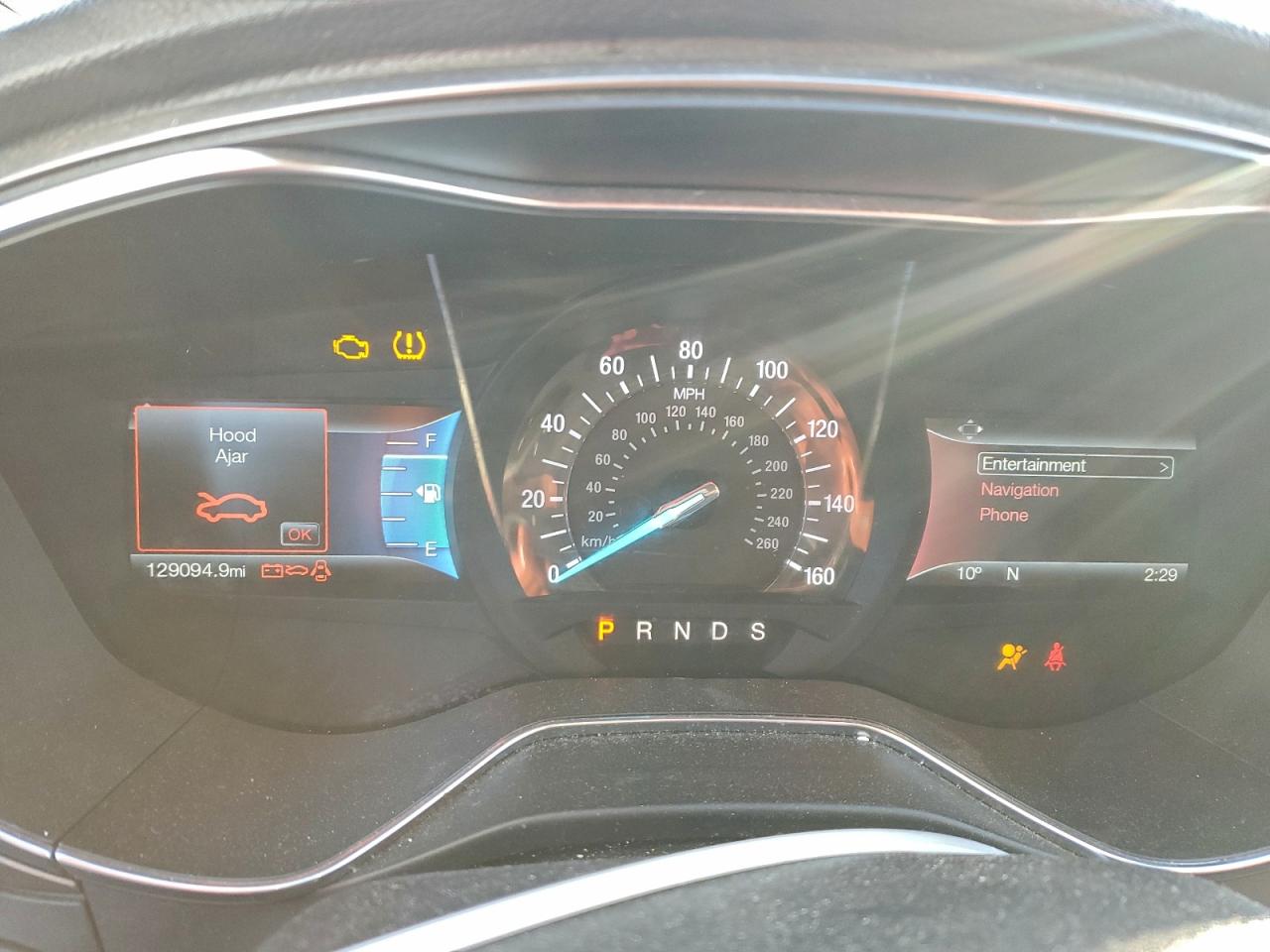 2017 FORD FUSION SE photo 9