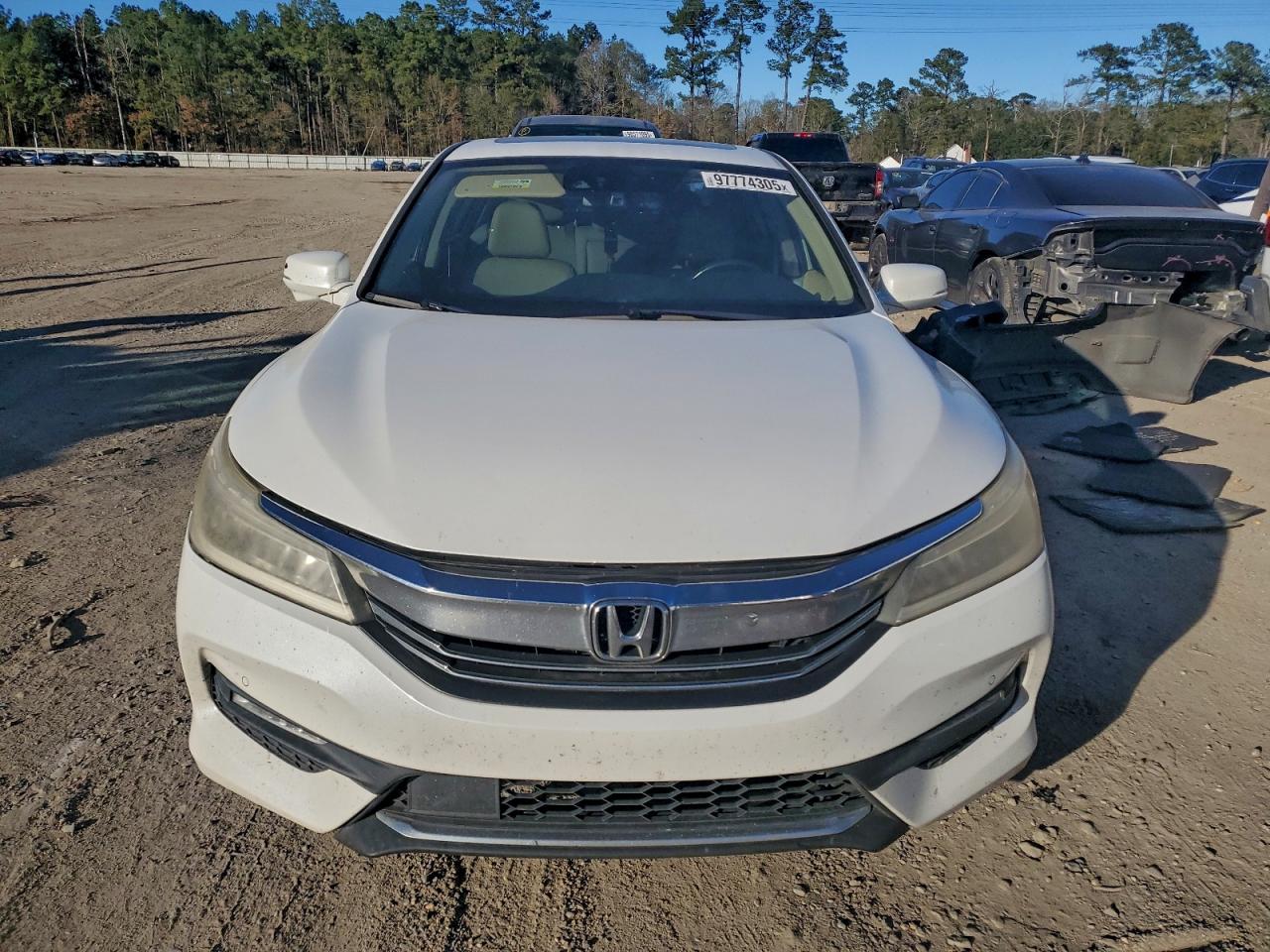 2016 HONDA ACCORD TOURING photo 5