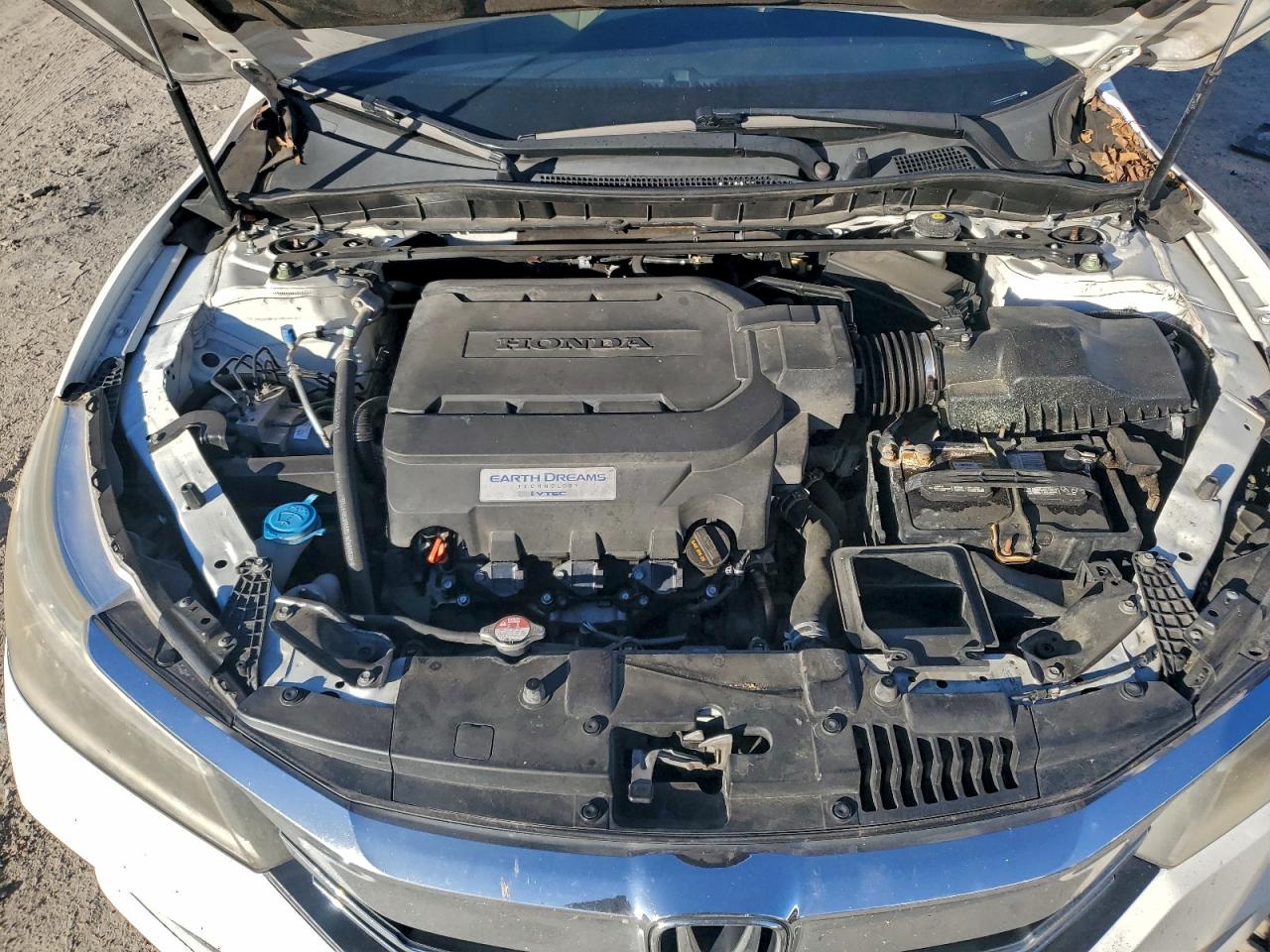 2016 HONDA ACCORD TOURING photo 11