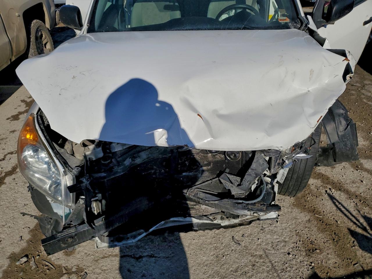 2011 TOYOTA RAV4 photo 12