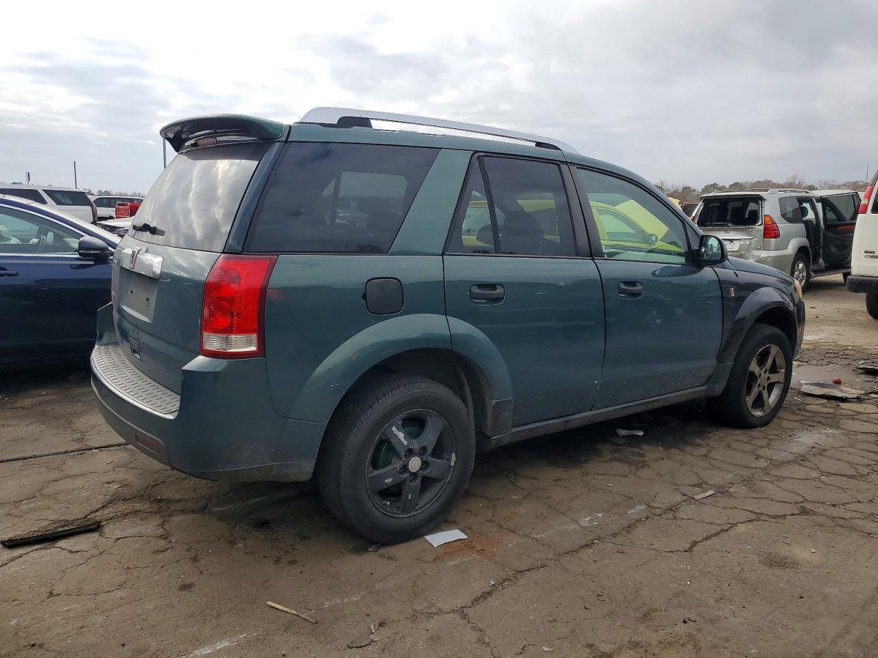 2006 SATURN VUE photo 3