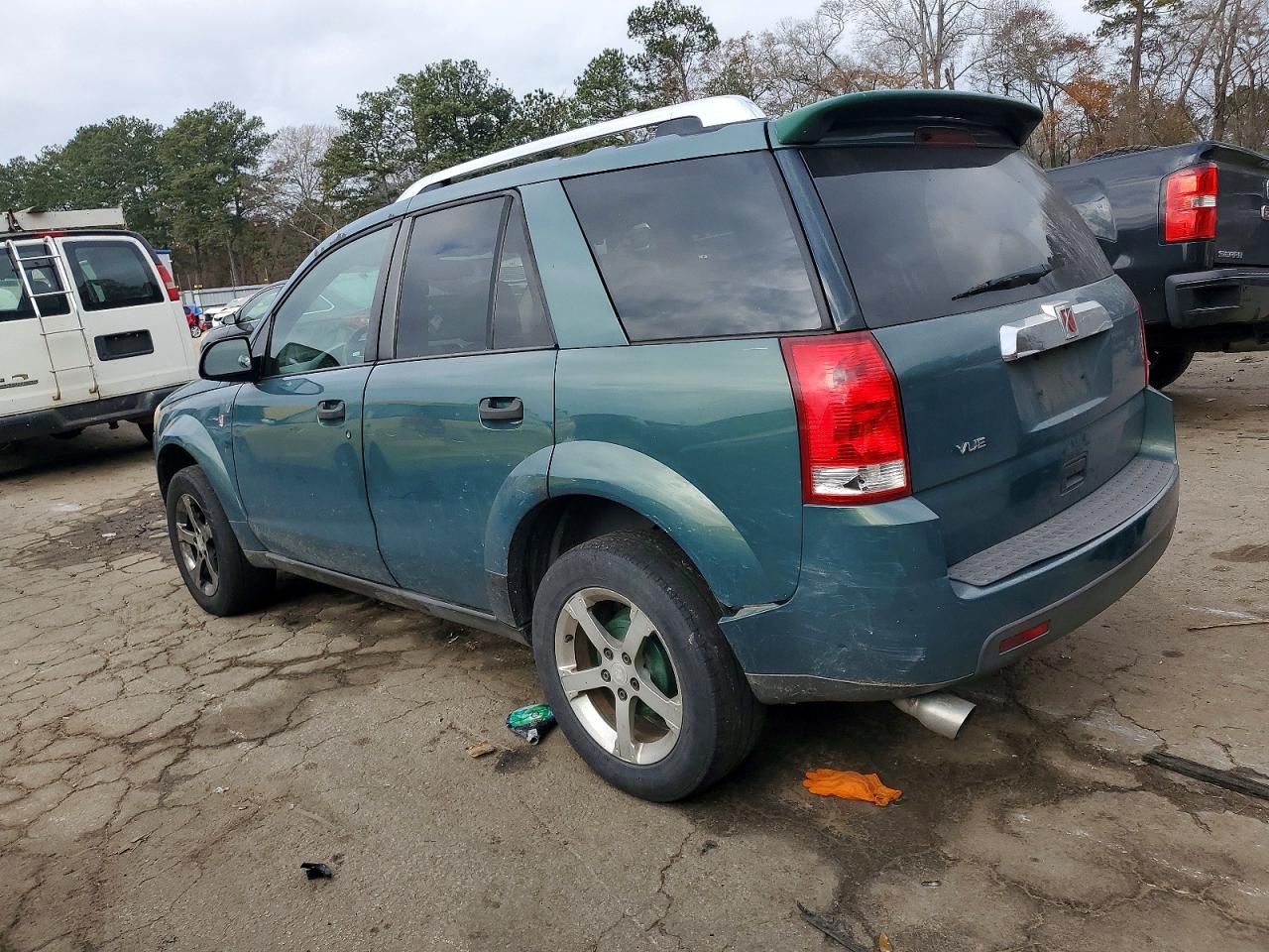 2006 SATURN VUE photo 2