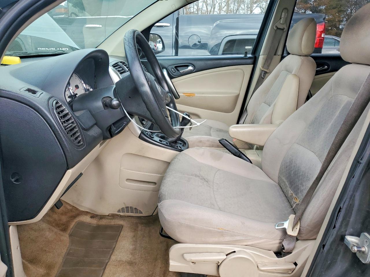 2006 SATURN VUE photo 7