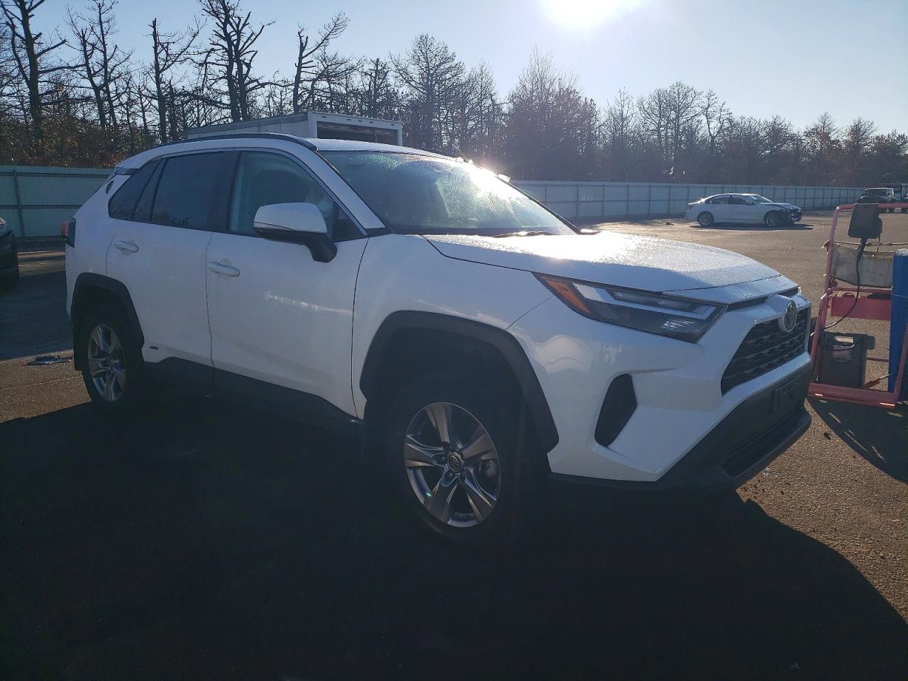 2024 TOYOTA RAV4 LE photo 4