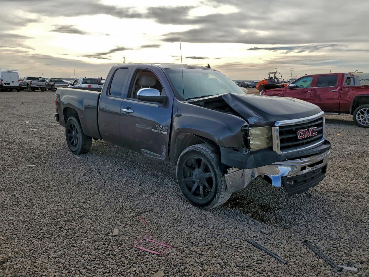 2011 GMC SIERRA C1500 SLE photo 4