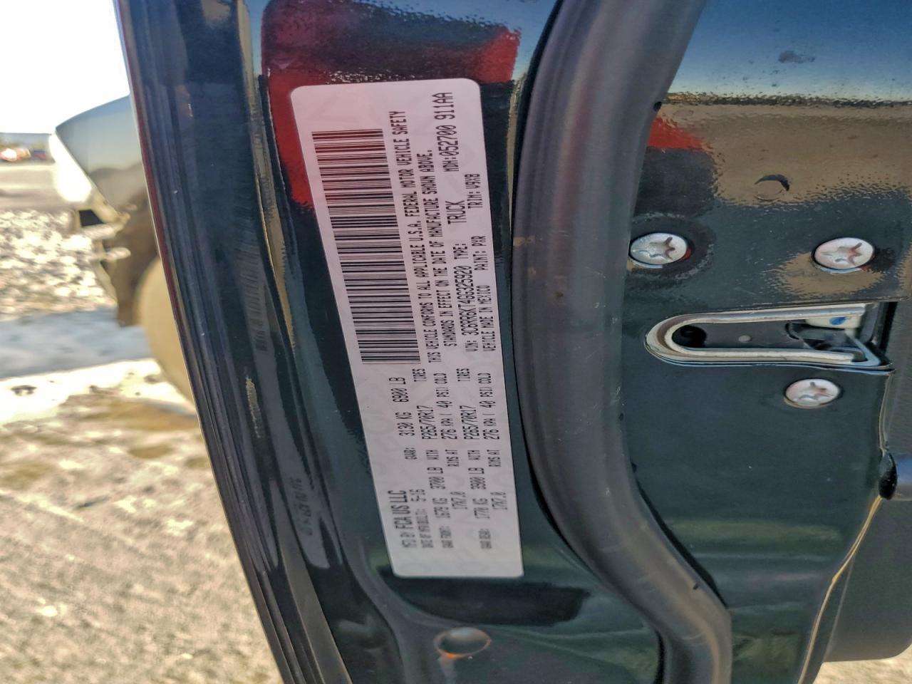 2016 RAM 1500 ST photo 13