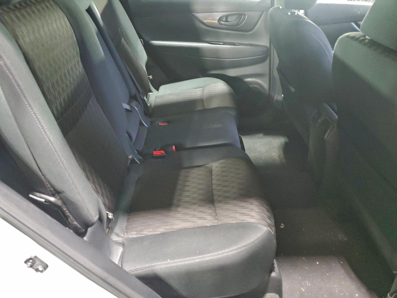 2019 NISSAN ROGUE S photo 11