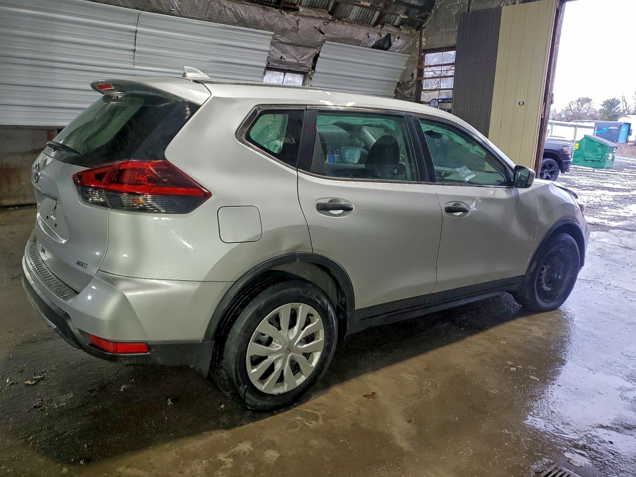 2019 NISSAN ROGUE S photo 3