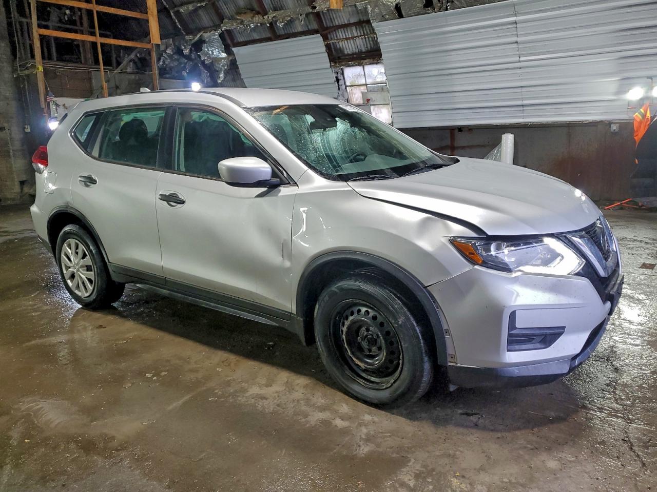 2019 NISSAN ROGUE S photo 4