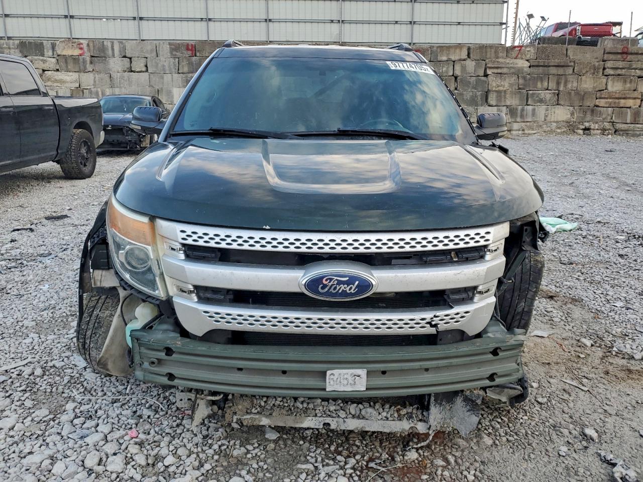 2013 FORD EXPLORER XLT photo 5