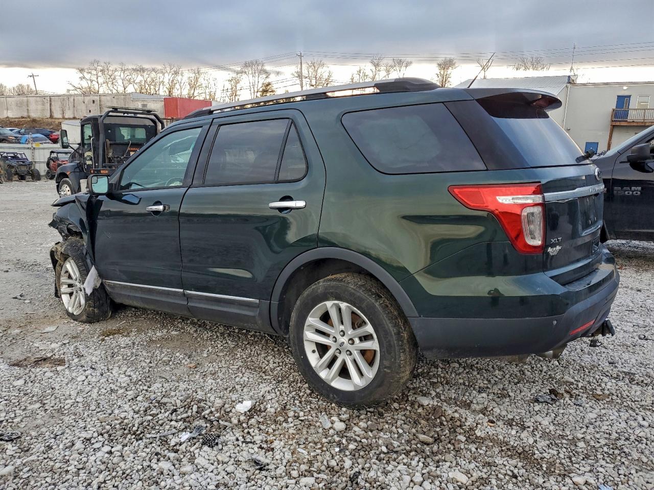 2013 FORD EXPLORER XLT photo 2