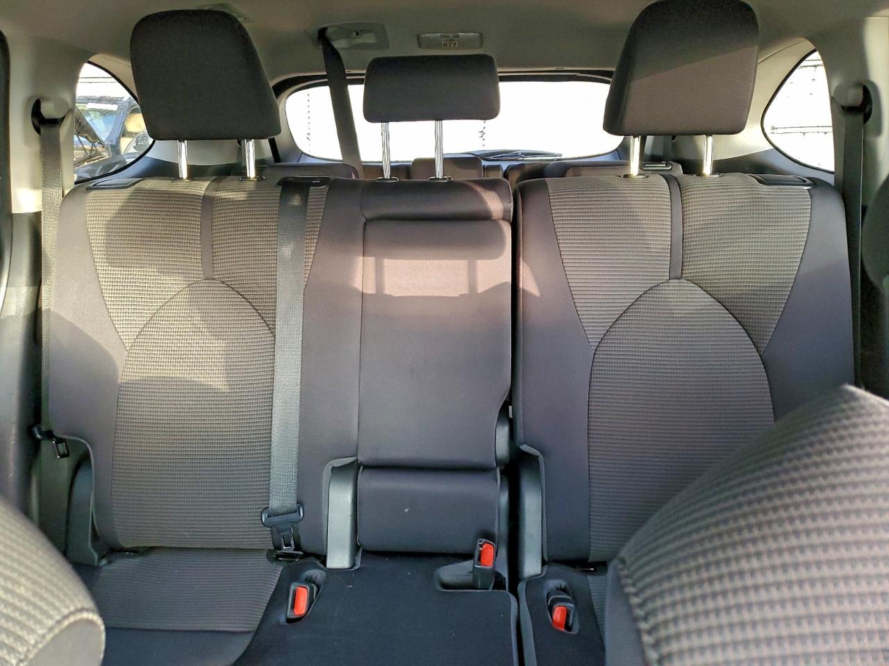 2022 TOYOTA HIGHLANDER L photo 11