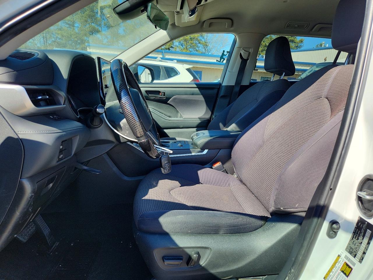 2022 TOYOTA HIGHLANDER L photo 7