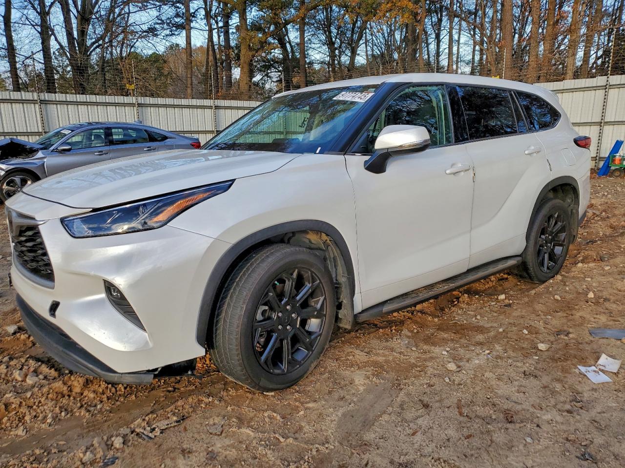 2022 TOYOTA HIGHLANDER