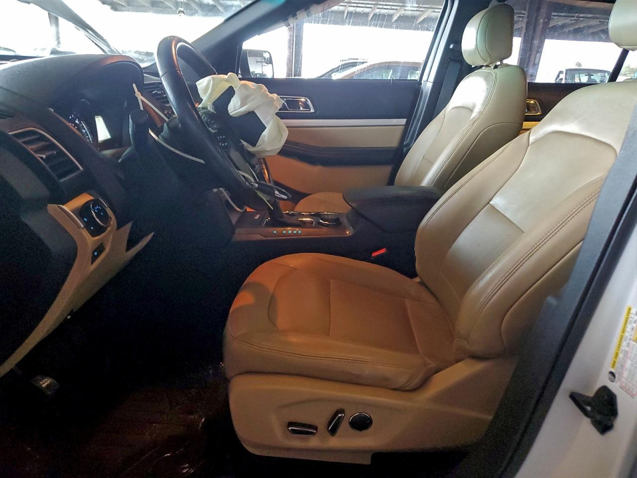 2016 FORD EXPLORER XLT photo 7