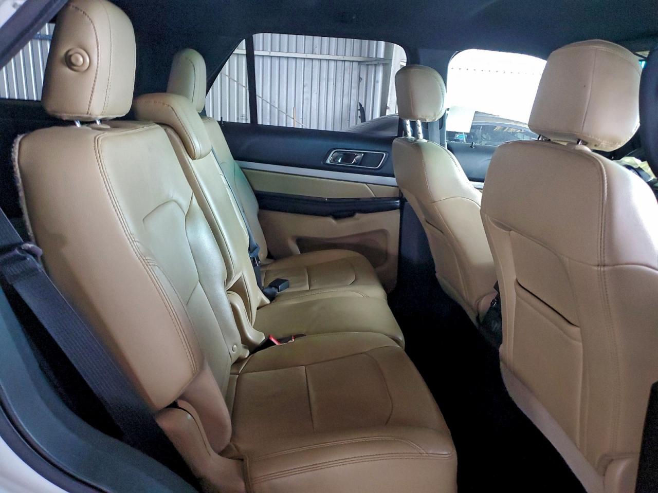 2016 FORD EXPLORER XLT photo 11