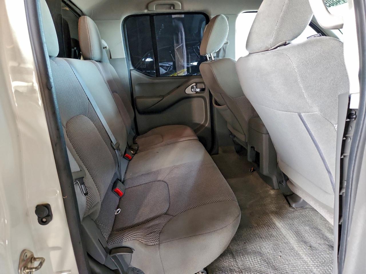 2018 NISSAN FRONTIER SV photo 19