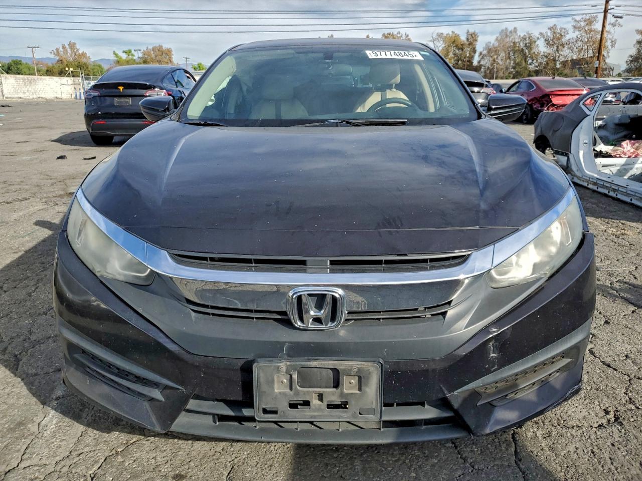 2016 HONDA CIVIC LX photo 5