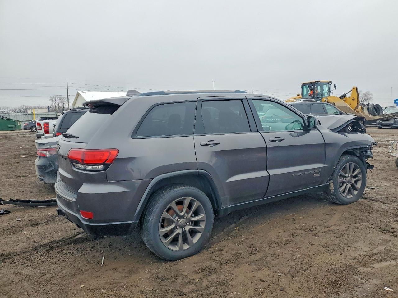 2016 JEEP GRAND CHEROKEE LIMITED photo 3