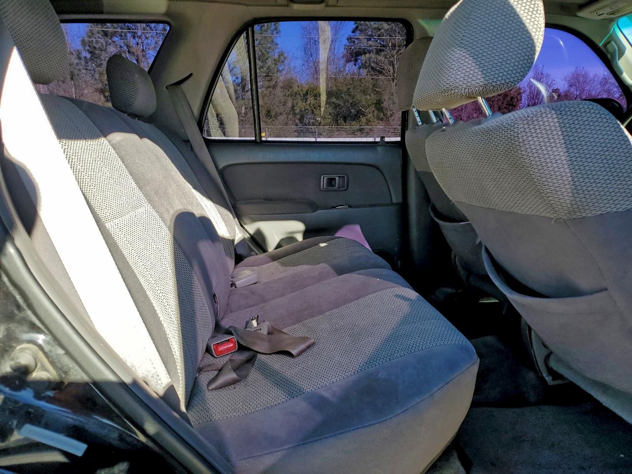 2002 TOYOTA 4RUNNER SR5 photo 11