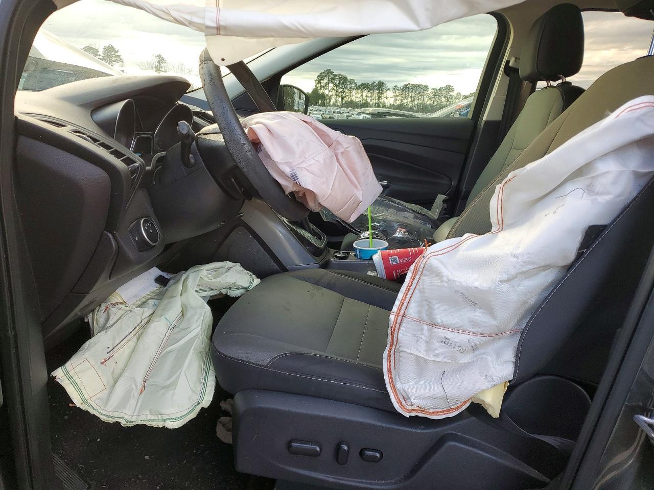 2016 FORD ESCAPE SE photo 7