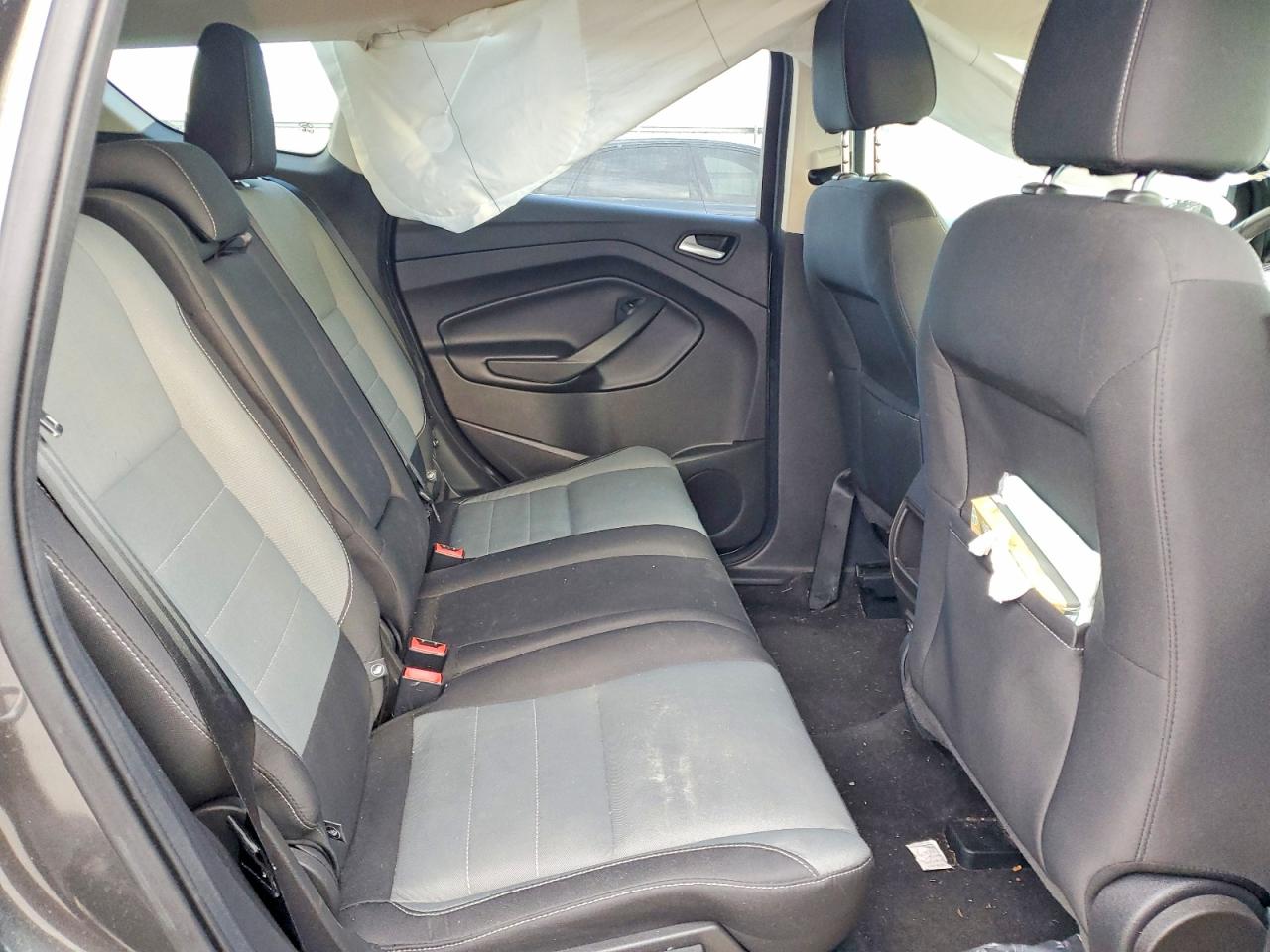 2016 FORD ESCAPE SE photo 11
