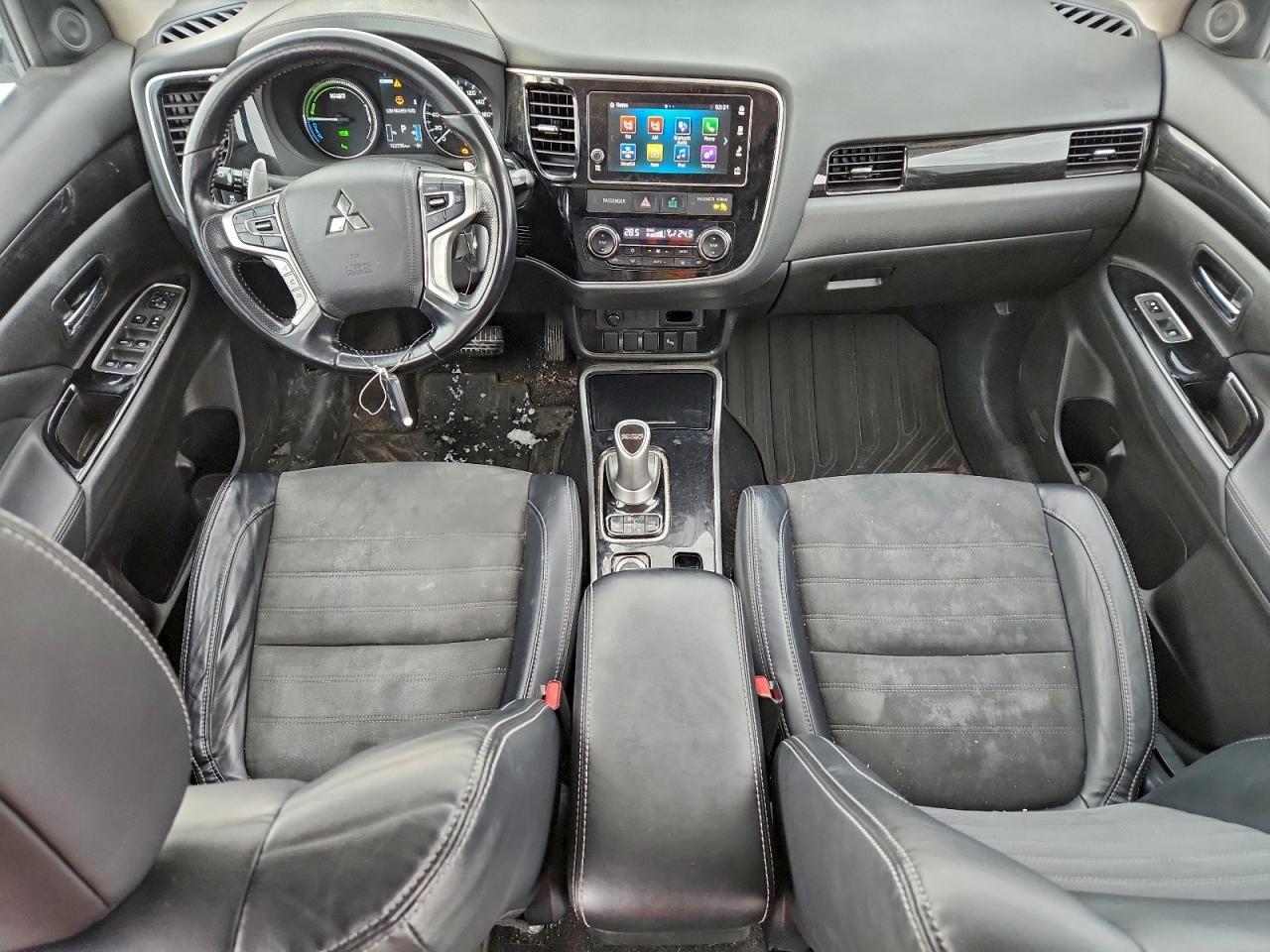 2018 MITSUBISHI OUTLANDER SE photo 8