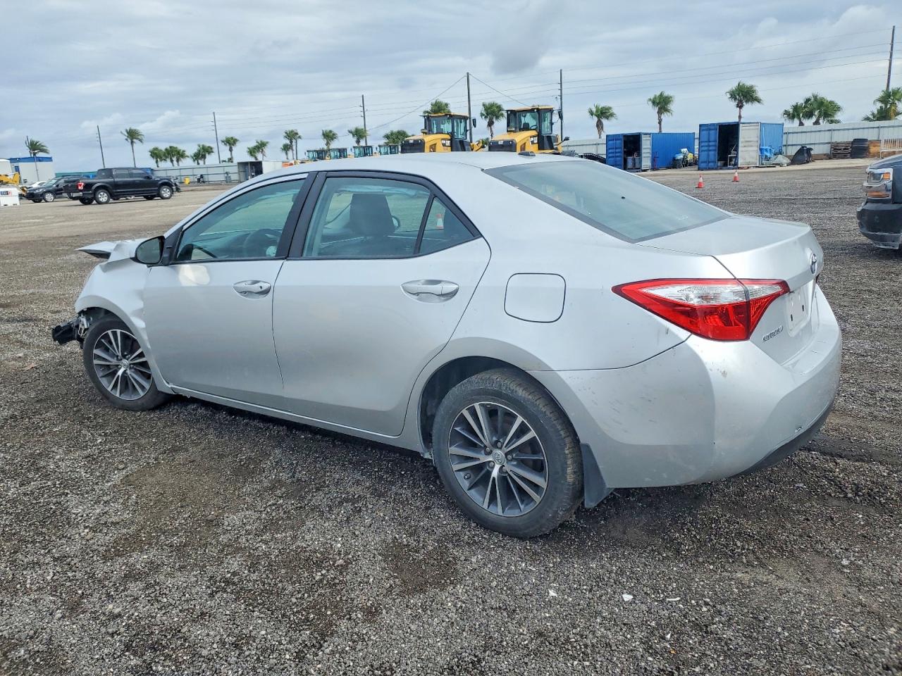 2016 TOYOTA COROLLA LE PREMIUM photo 2