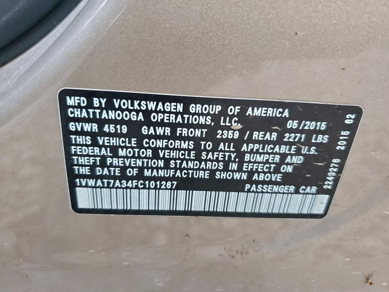 2015 VOLKSWAGEN PASSAT S photo 12