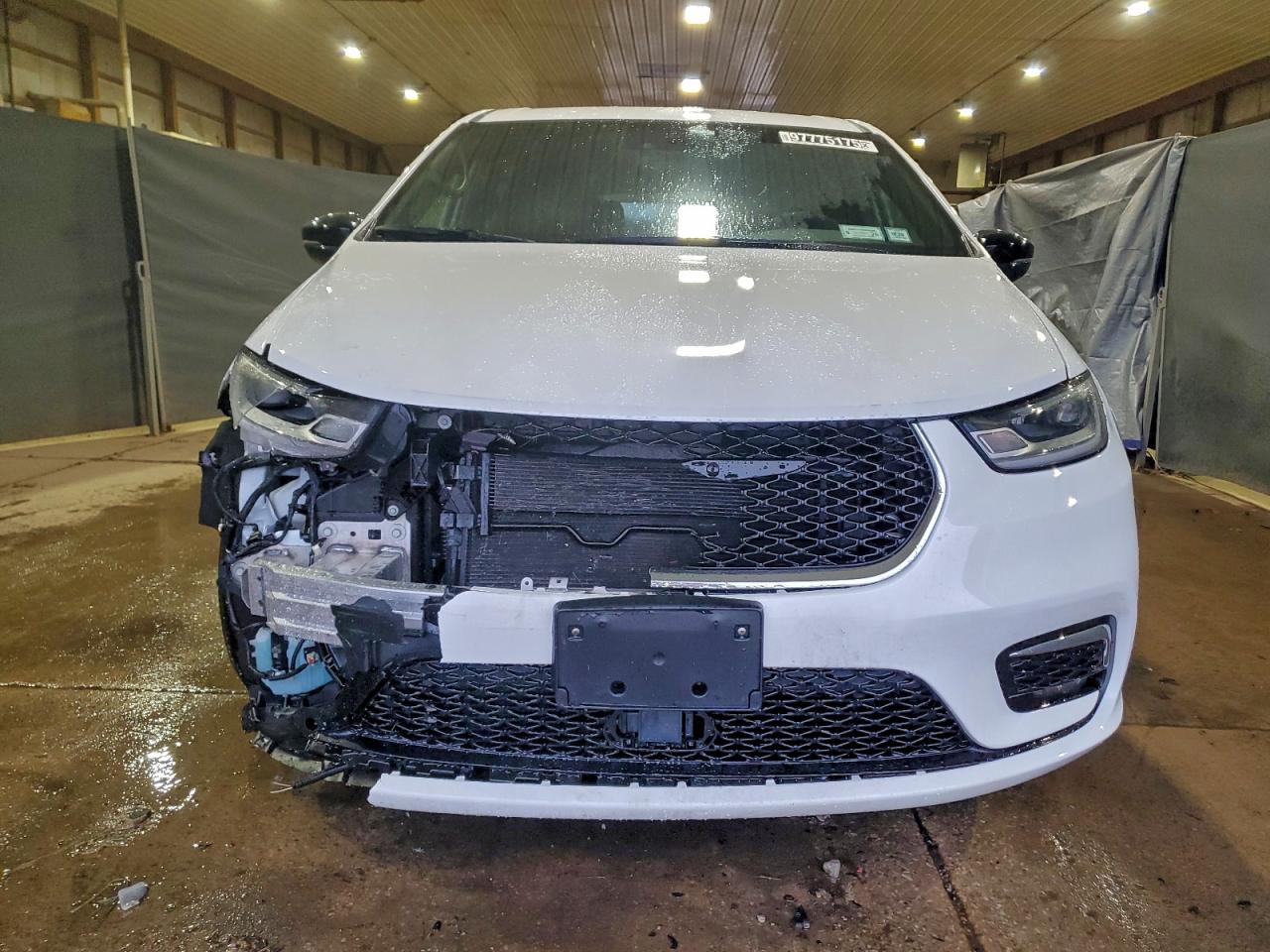 2026 CHRYSLER PACIFICA SELECT photo 13