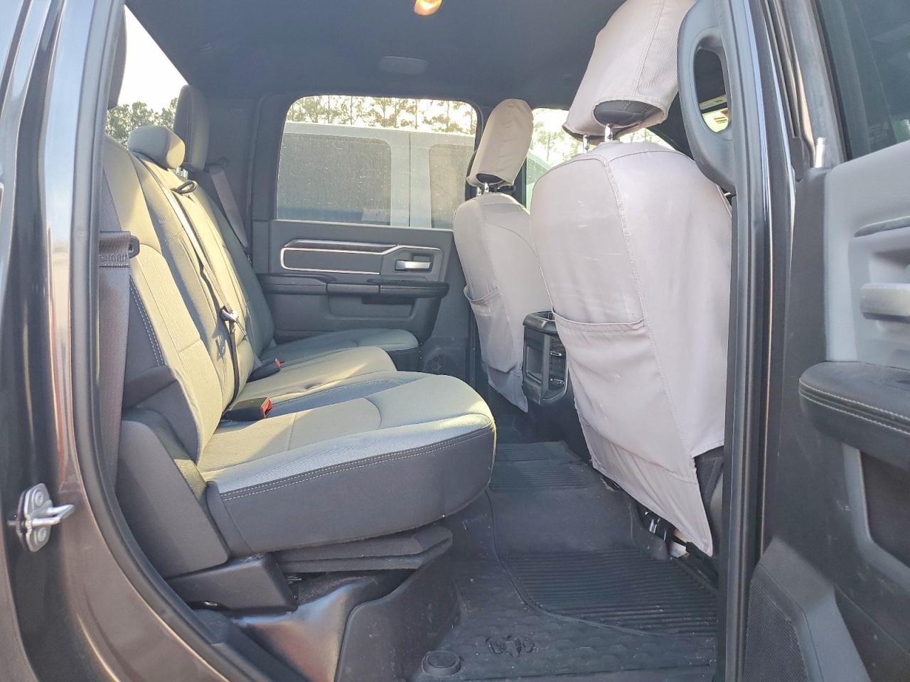 2021 RAM 3500 BIG HORN photo 6