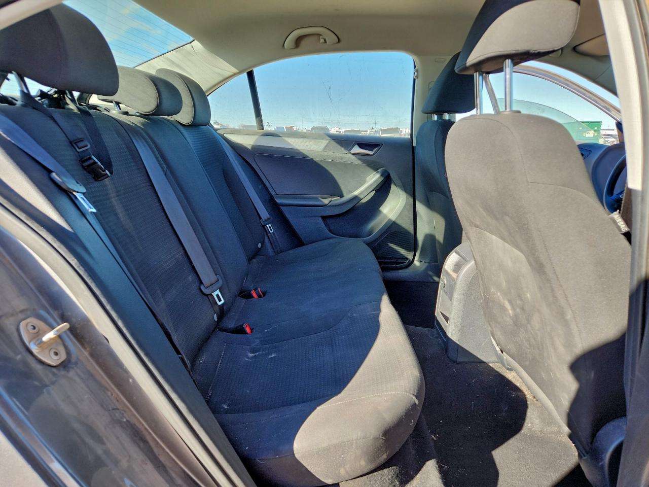2016 VOLKSWAGEN JETTA SE photo 19